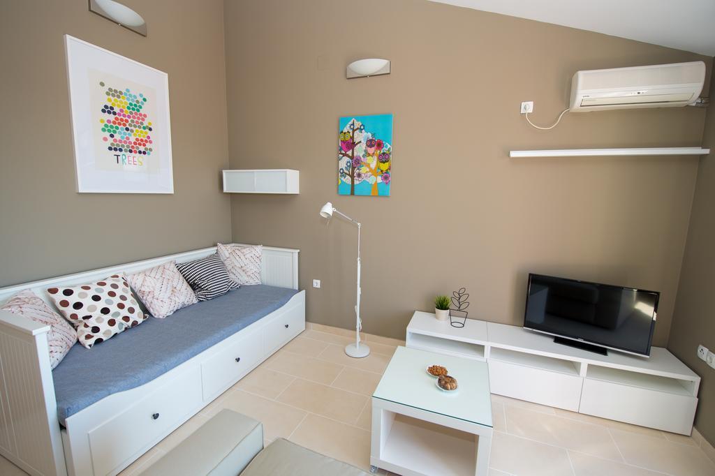 Apartments Gazebo Трогир Стая снимка